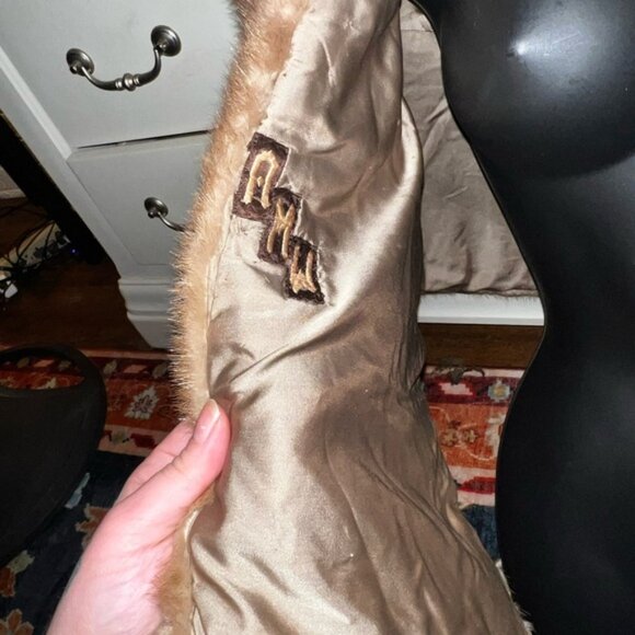 Vintage Authentic Brown Minx Fur Cape/ Shaw/ Scarf Wrap - Picture 8 of 11